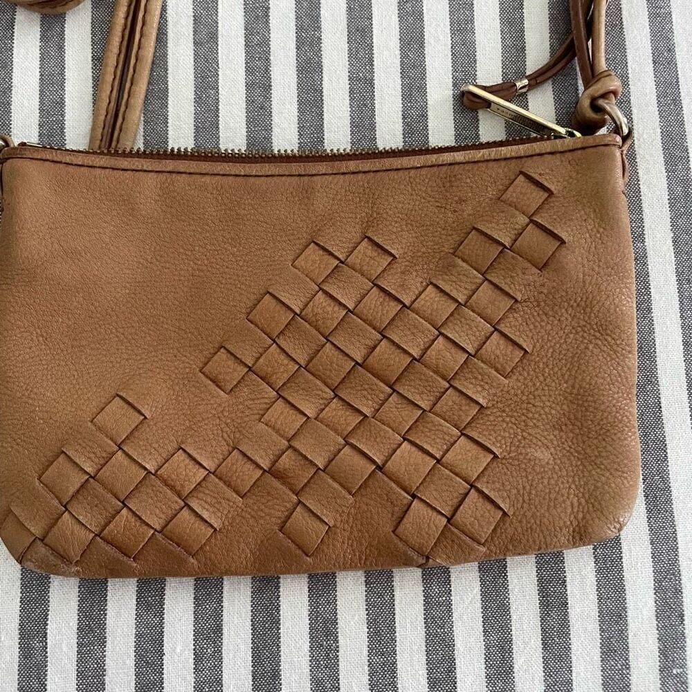 Elliott Lucca Tan Leather Crossbody Handbag - Picture 2 of 8